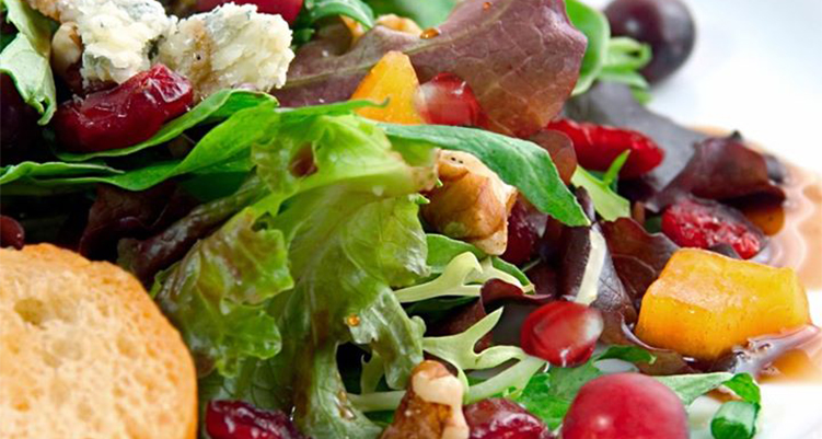 Asian-Pear-and-Gorgonzola-Salad-main